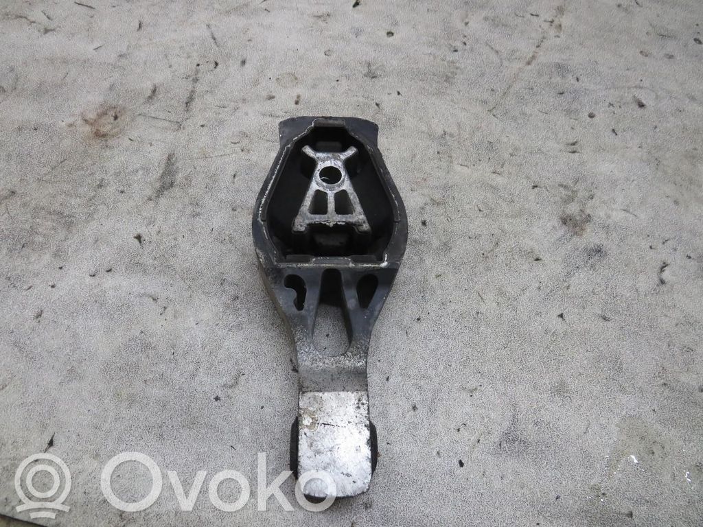 Peugeot 308 Gearbox mounting bracket 