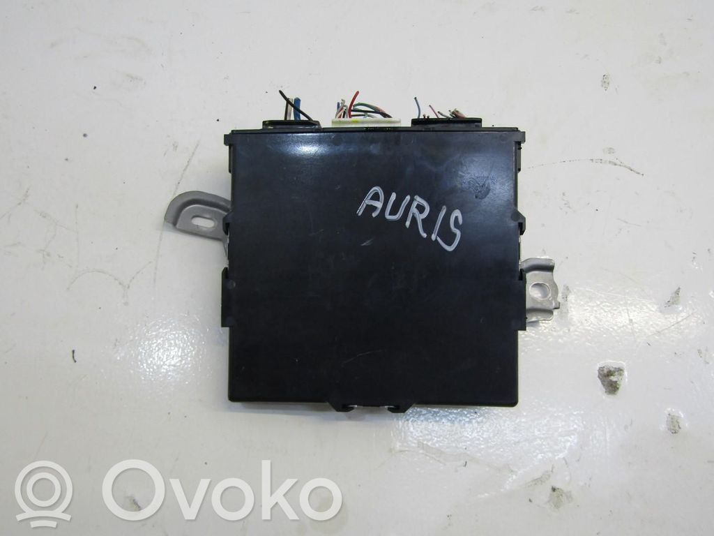 Toyota Auris E180 Bouton poussoir de démarrage du moteur 