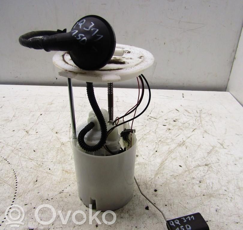 Nissan Qashqai Bomba interna de combustible 
