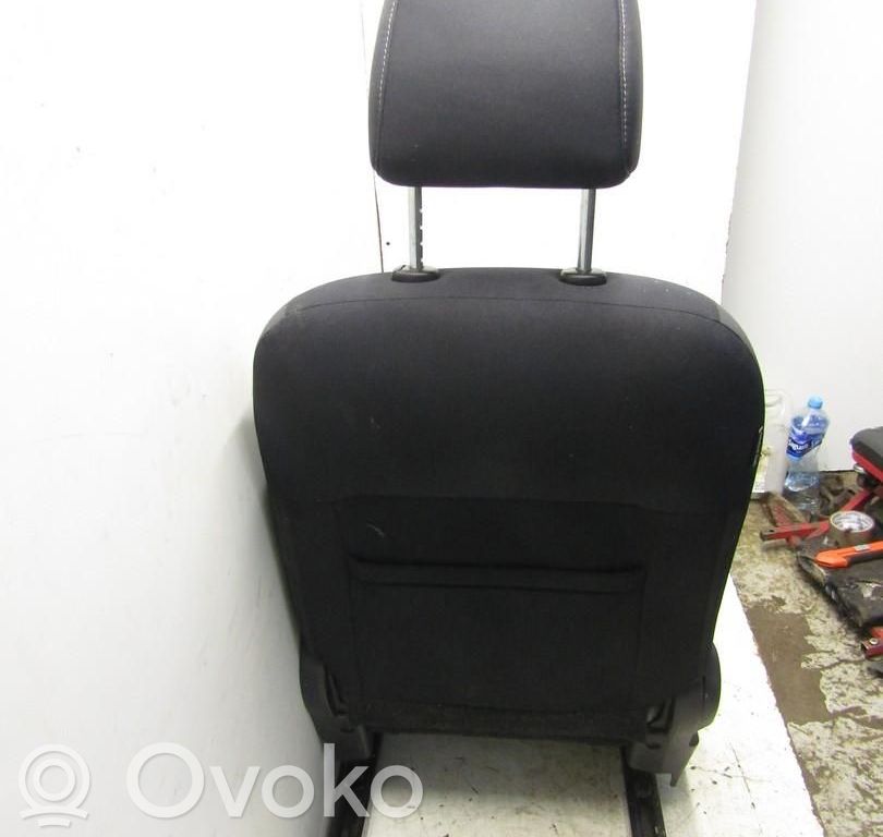 Nissan Pulsar Seat airbag 