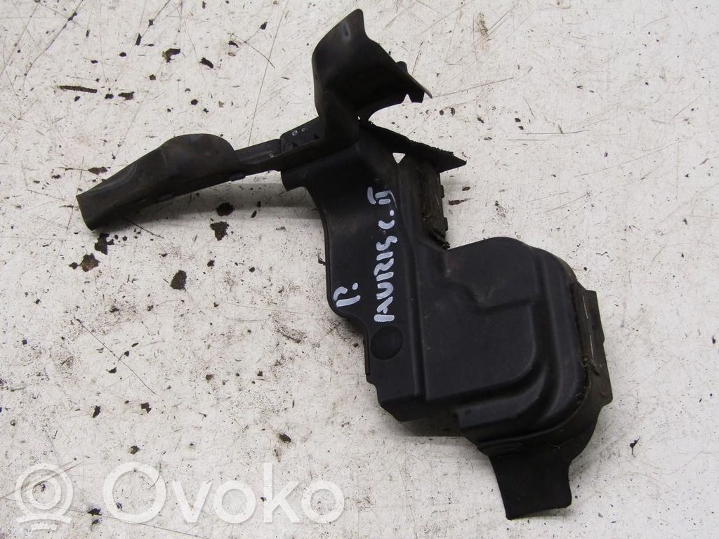 Toyota Auris E180 Podszybie przednie 