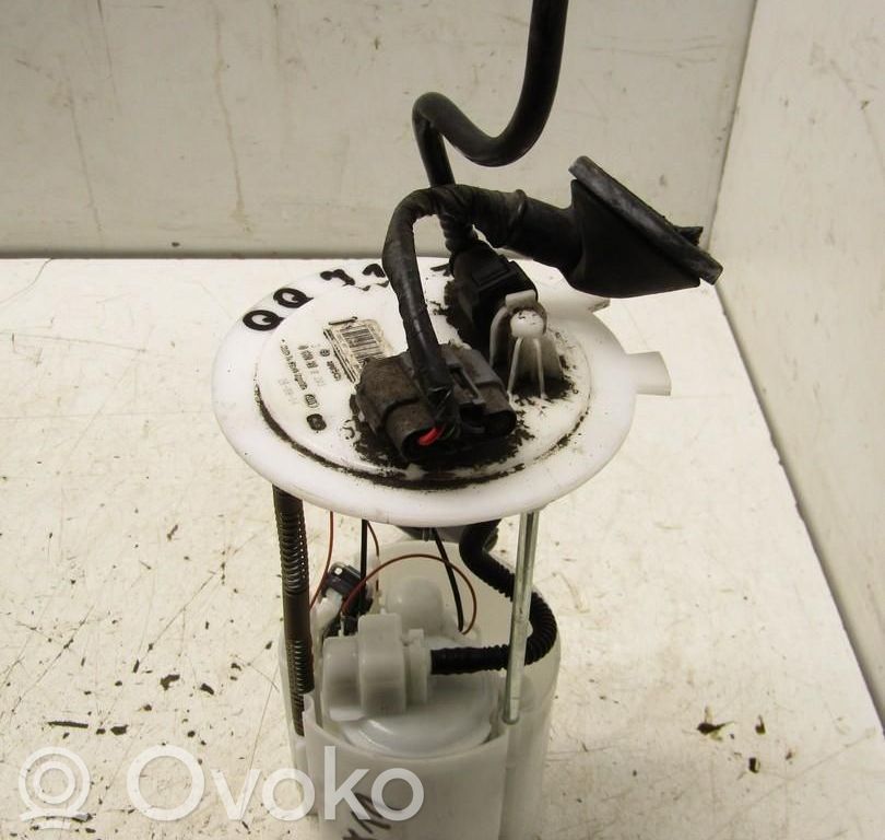 Nissan Qashqai Bomba interna de combustible 