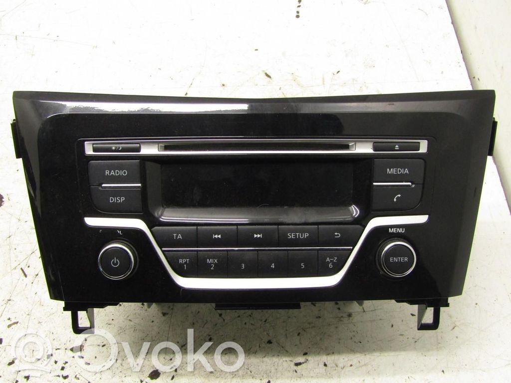 Nissan Qashqai Unidad delantera de radio/CD/DVD/GPS 