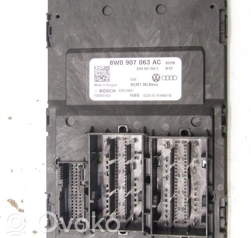 Audi A4 S4 B9 Unité de commande, module ECU de moteur 