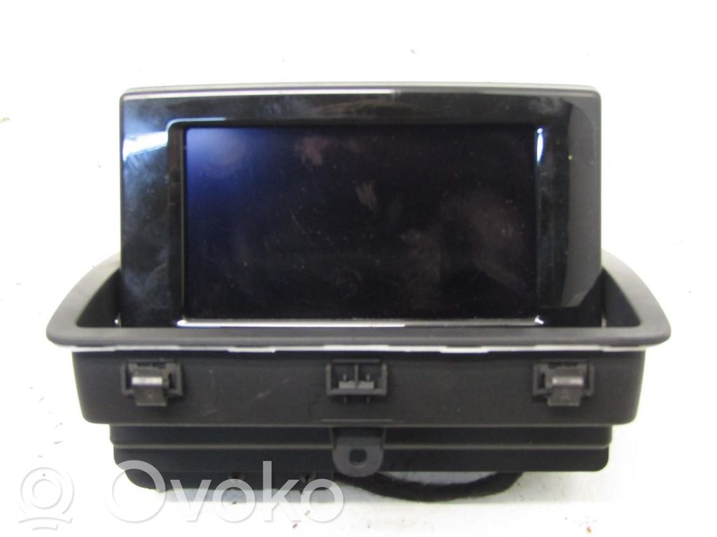 Audi Q3 8U Screen/display/small screen 