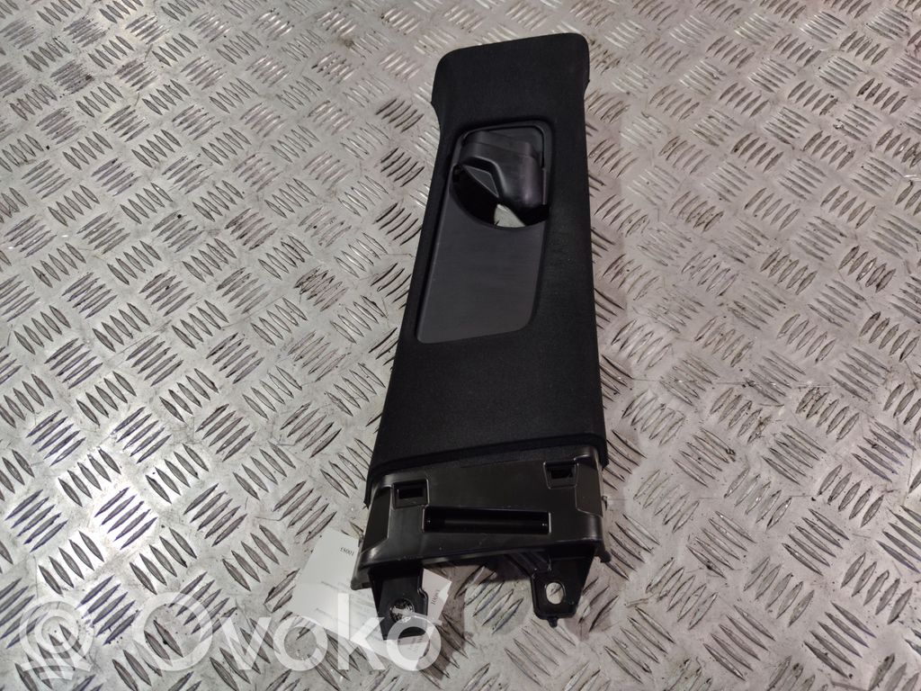 Lexus NX Pilar (B) (superior) 