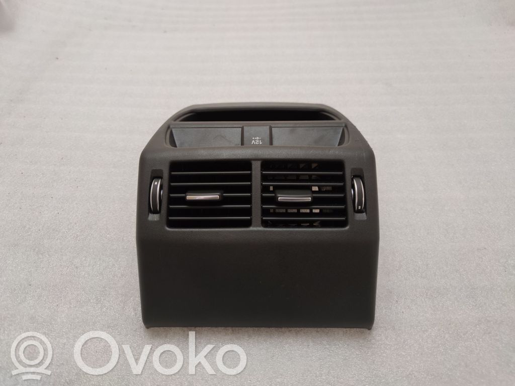 Rejilla de ventilación trasera   J9C304569AD