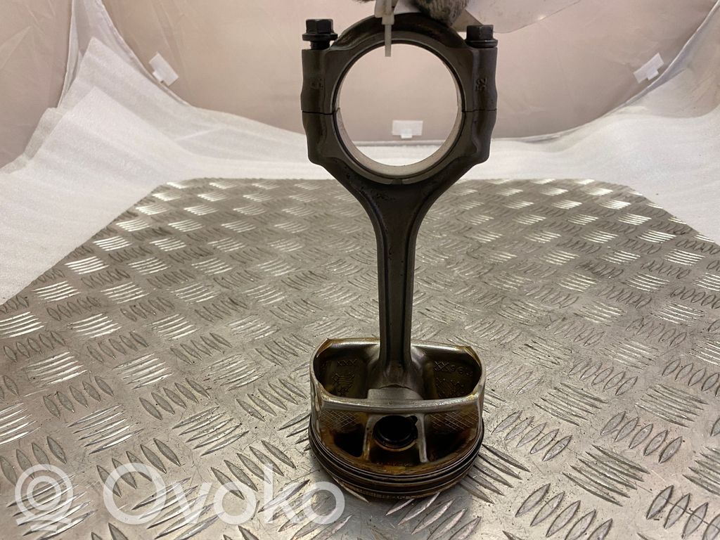 Chrysler Pacifica Piston with connecting rod 