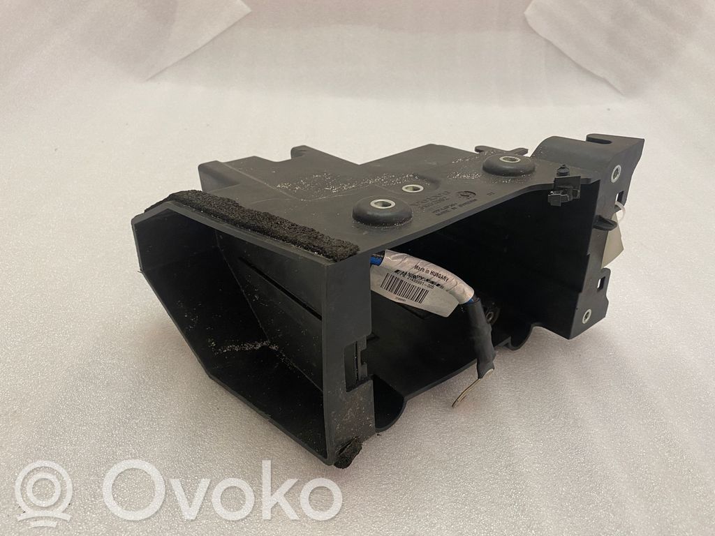 Volvo XC60 Bandeja para la caja de la batería 
