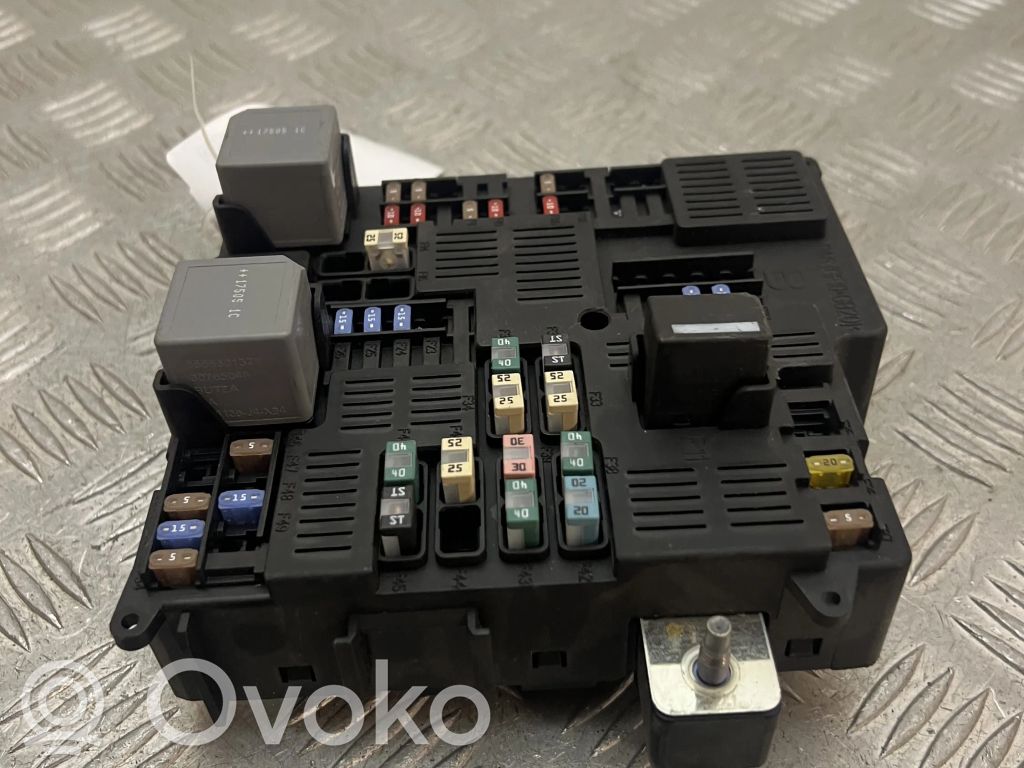 Volvo XC60 Módulo de fusible 