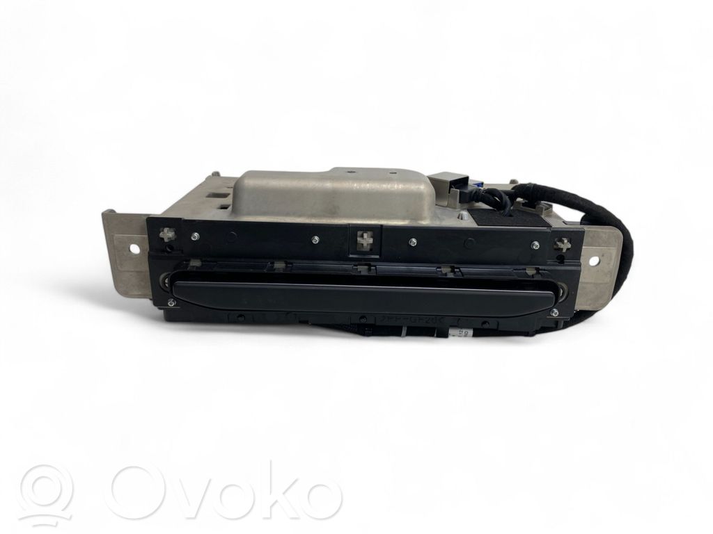 Audi Q7 4M Screen/display/small screen 
