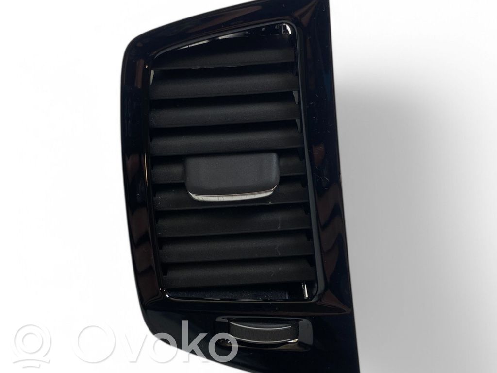 Volvo XC90 Dash center air vent grill 