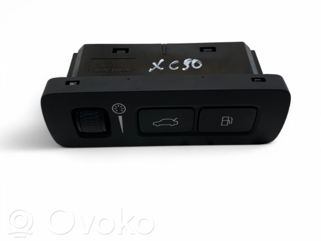 Volvo XC90 Tailgate opening switch 