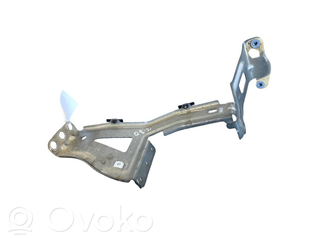 Audi Q8 e-tron Fender mounting bracket 