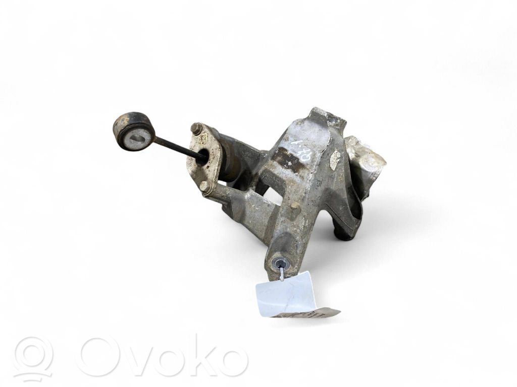 Audi Q7 4M Engine mounting bracket 