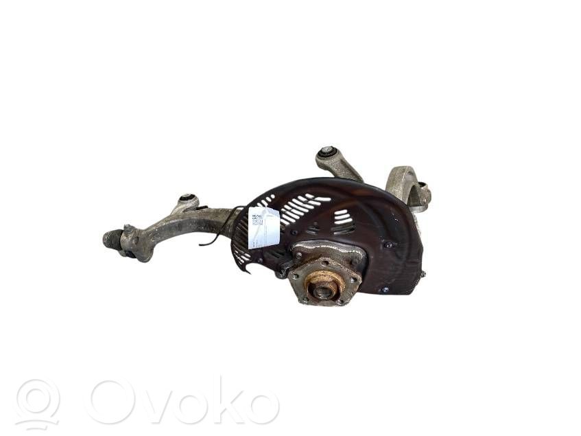 Achsschenkel vorne   4M0407560,4M0407242K,4M0407156E,4M0407694F