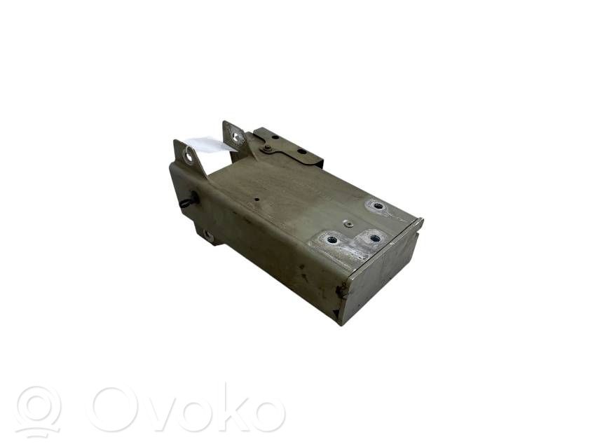 Volvo XC90 Front bumper shock/impact absorber 