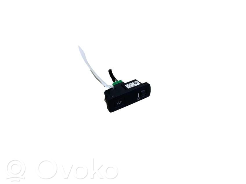 Tailgate opening switch   31443873