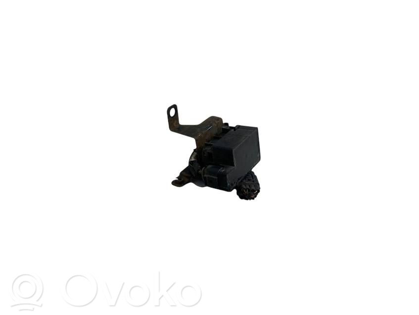 Volvo XC60 Air suspension valve block 