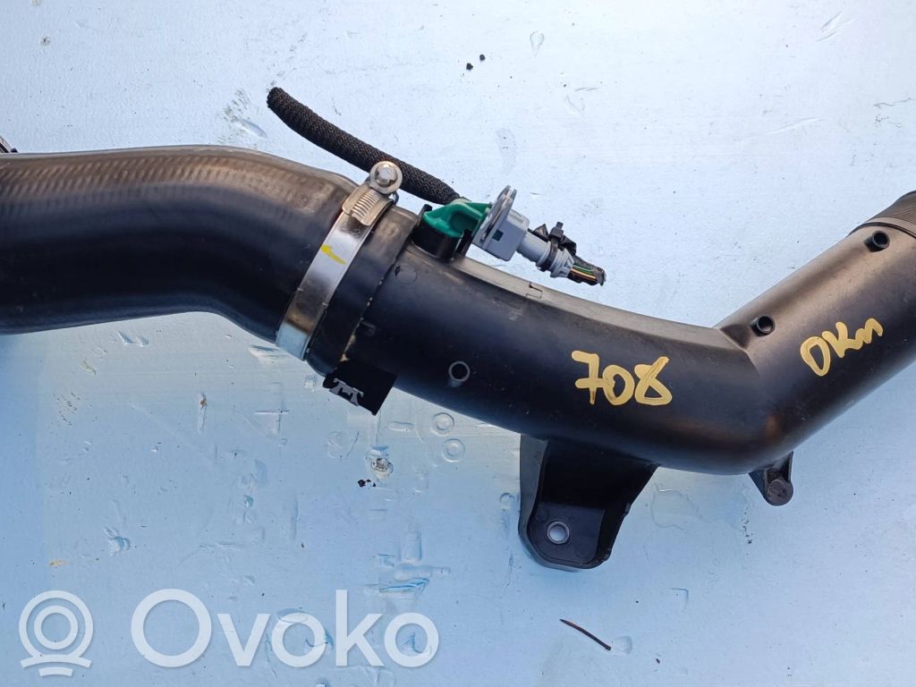 Renault Master III Air intake hose/pipe 