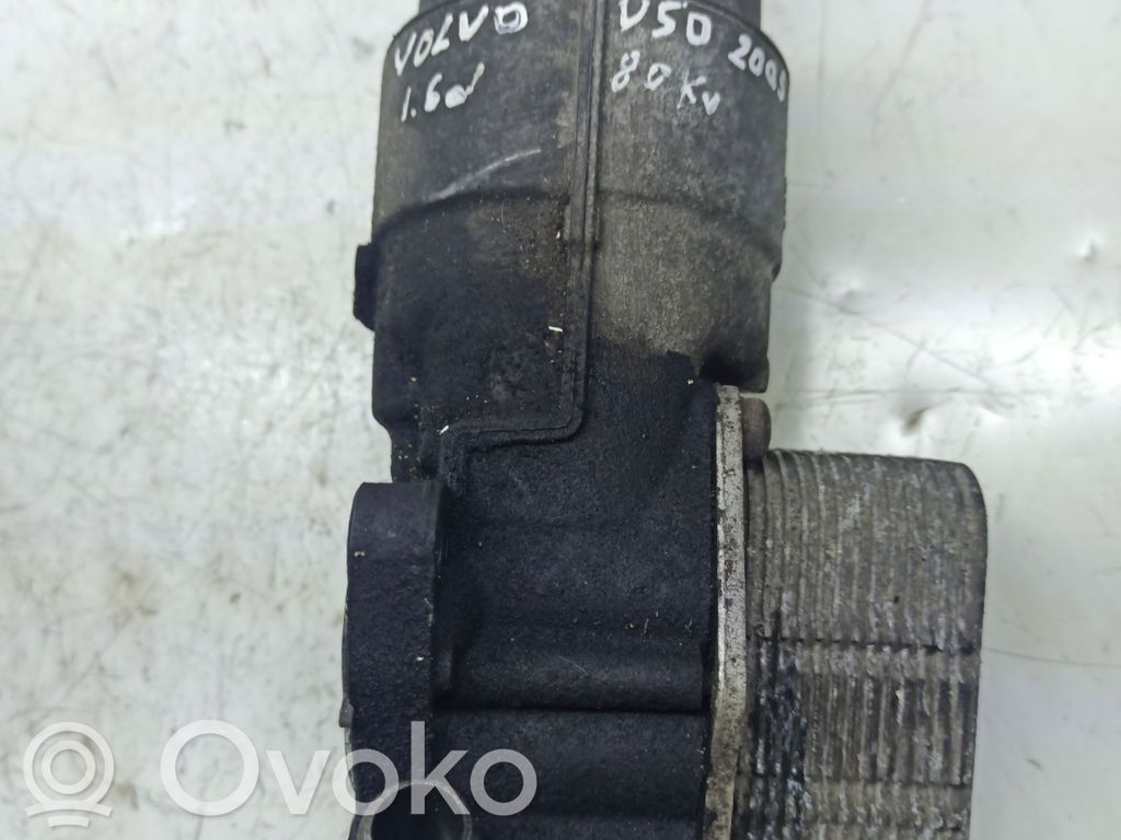 Oil filter mounting bracket