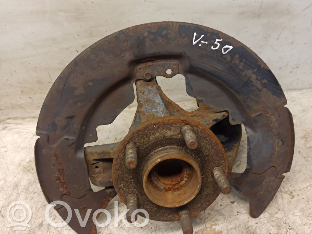 Front wheel hub