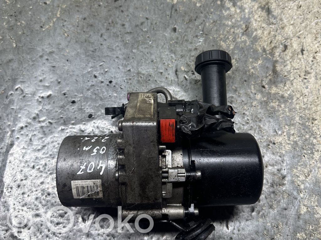 Ohjaustehostimen pumppu   A5093071J
