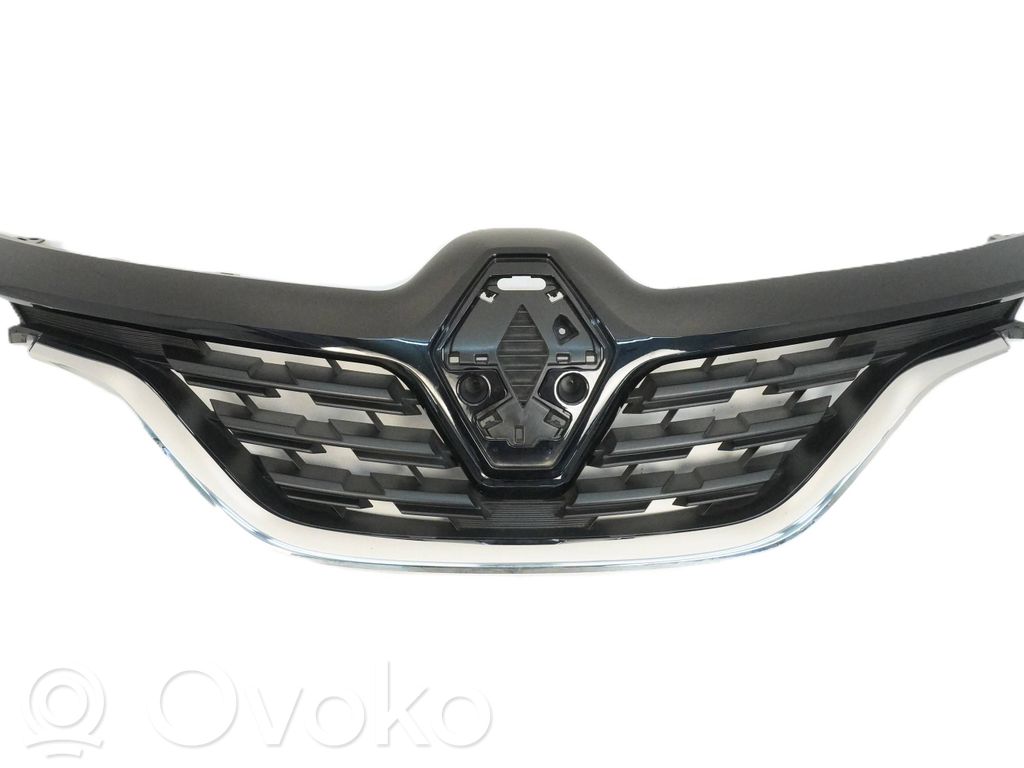 Renault Captur II Front grill 