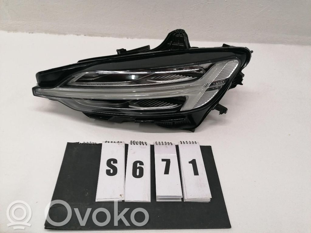 Volvo V60 Phare frontale 