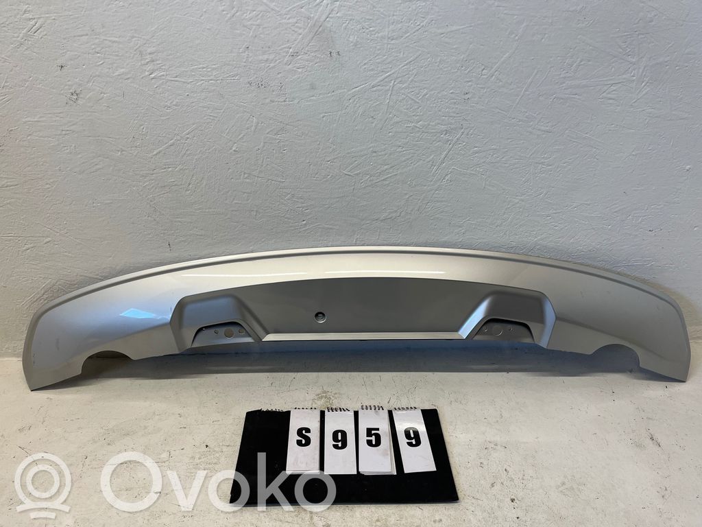 Volvo XC40 Listwa dolna zderzaka tylnego 