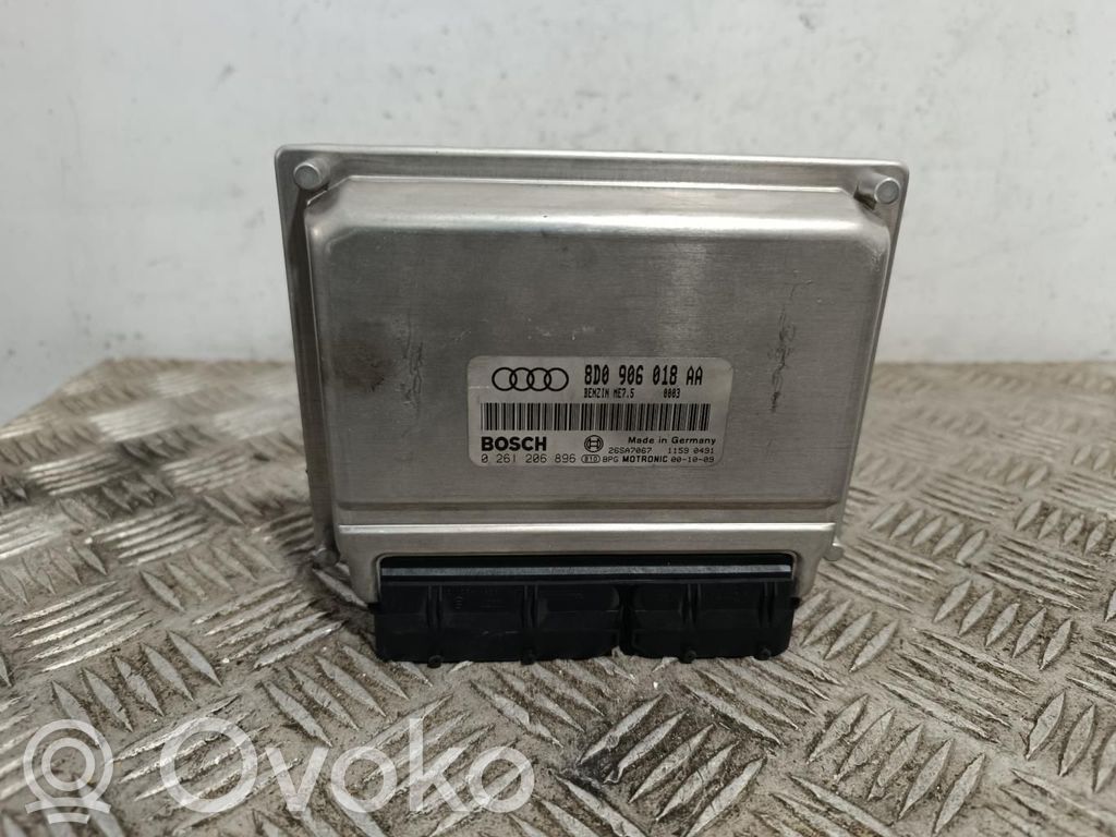 Engine control unit/module ECU   8D0906018AA