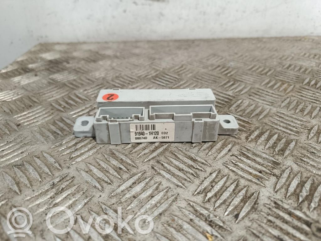Unidad de control/módulo del motor   919401H120