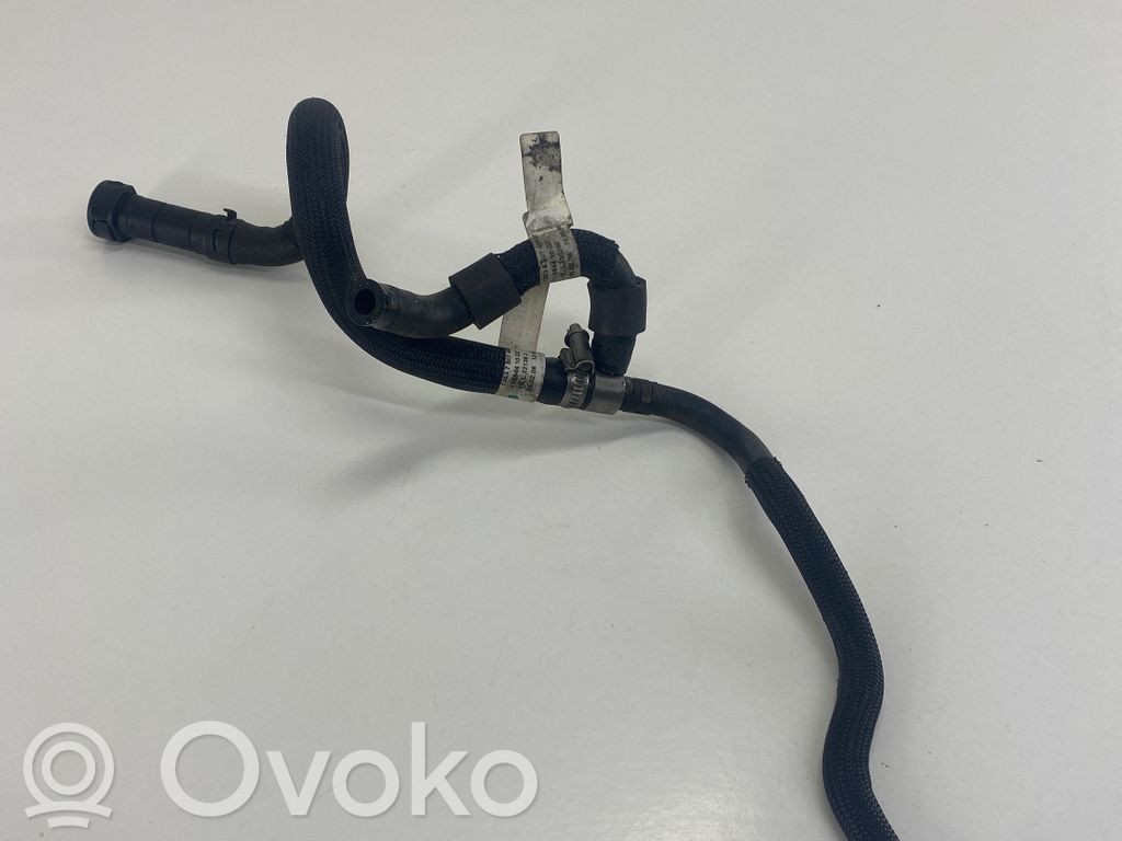 BMW 1 E81 E87 Caurule (-es) / šļūtene (-es) 