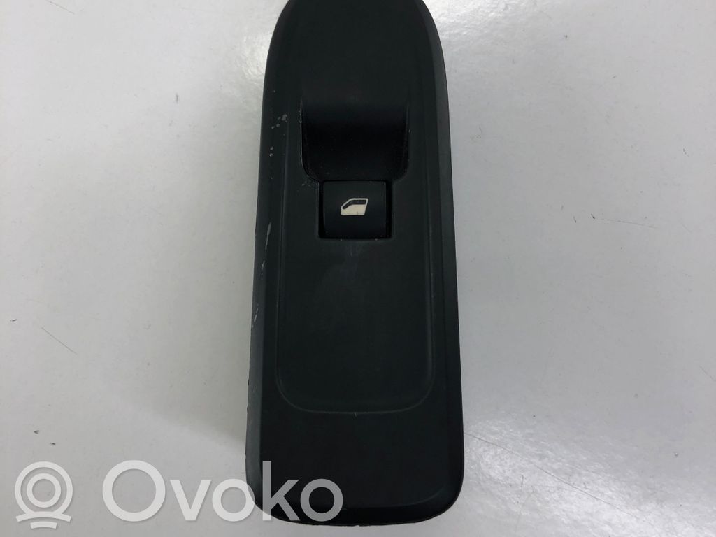 Peugeot 508 Electric window control switch 