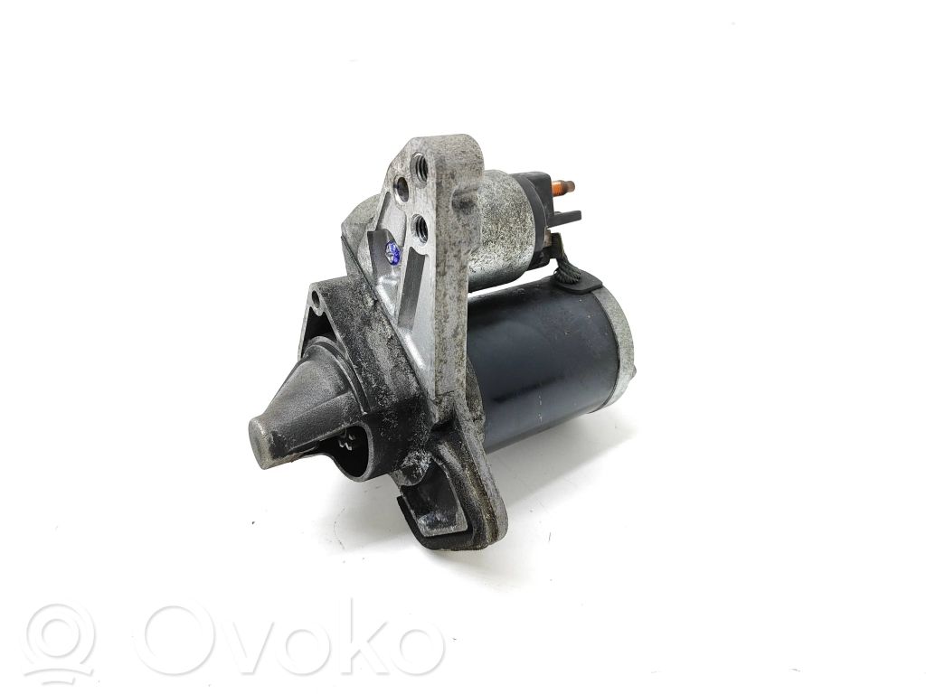 Renault Clio IV Starter motor 