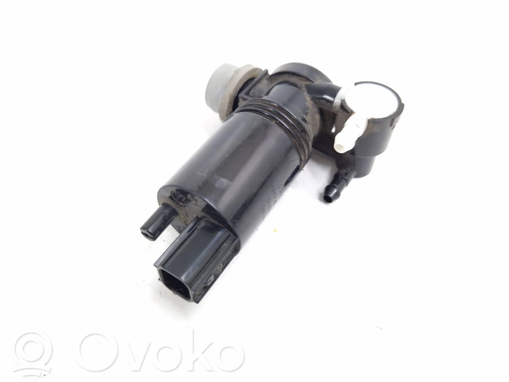 Volvo V40 Tuulilasi tuulilasinpesimen pumppu 