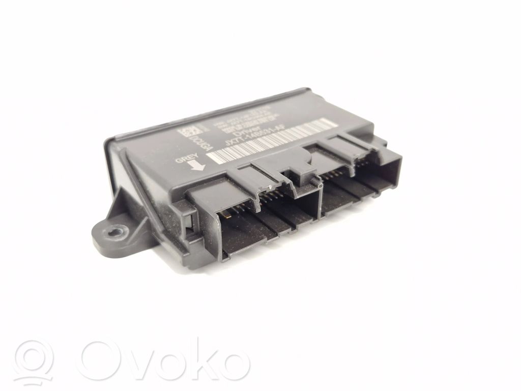 Ford Focus Door control unit/module 