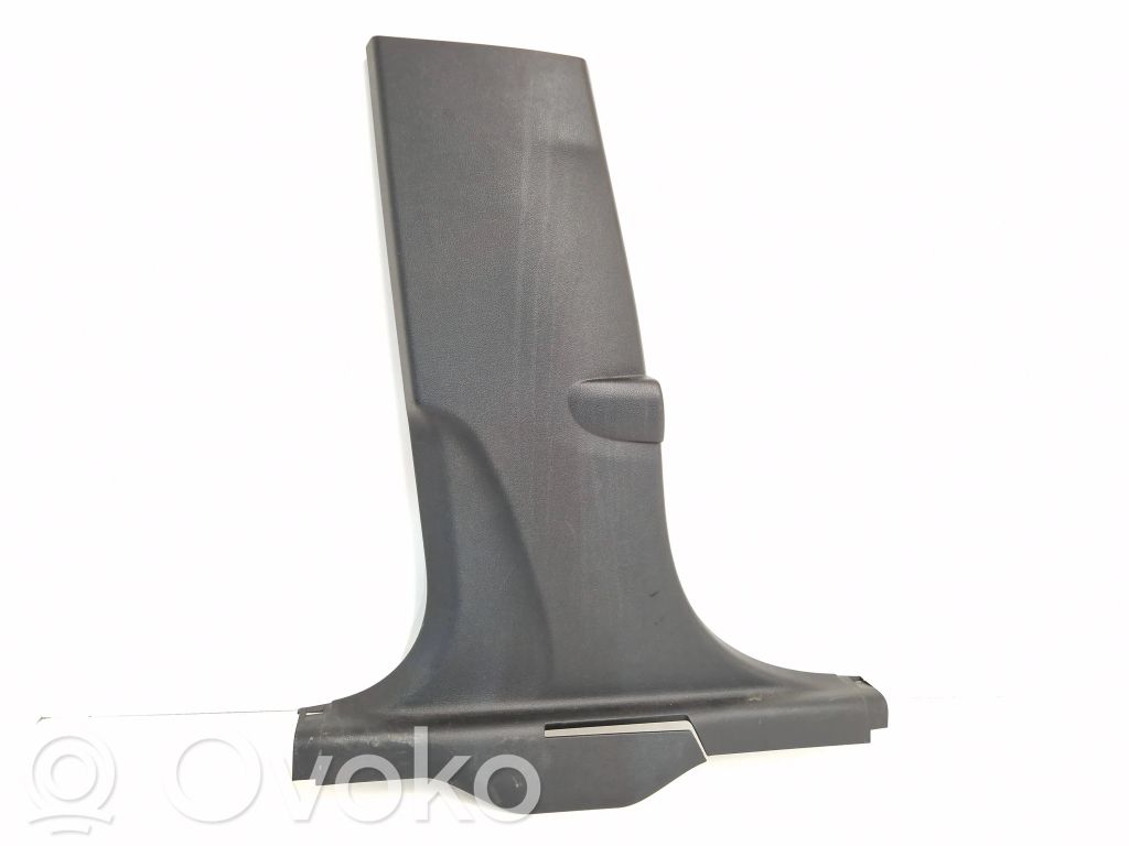 Ford Focus Pilar (B) (inferior) 