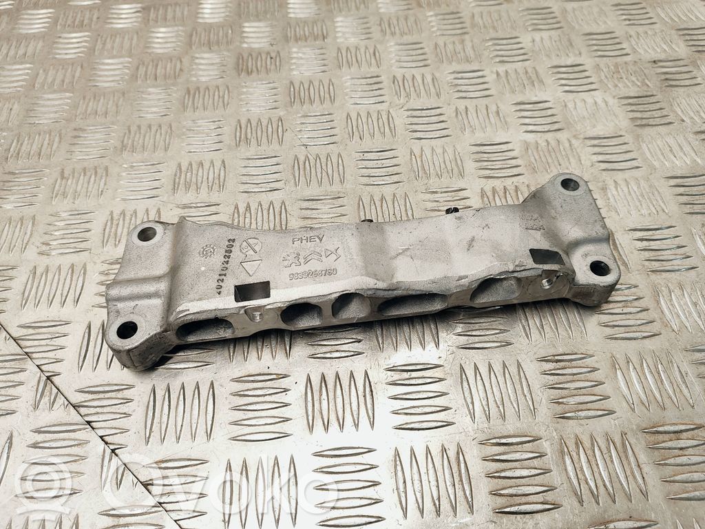 Peugeot 508 II Engine mounting bracket 