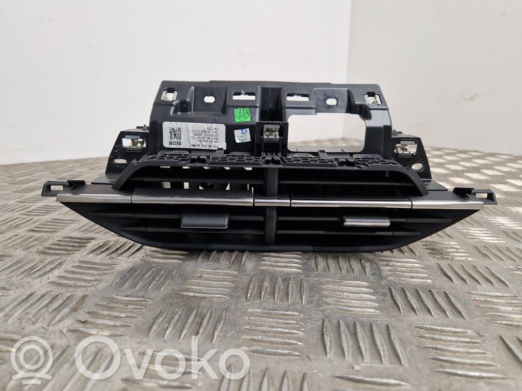 Peugeot 208 II Rejilla de ventilación central del panel 