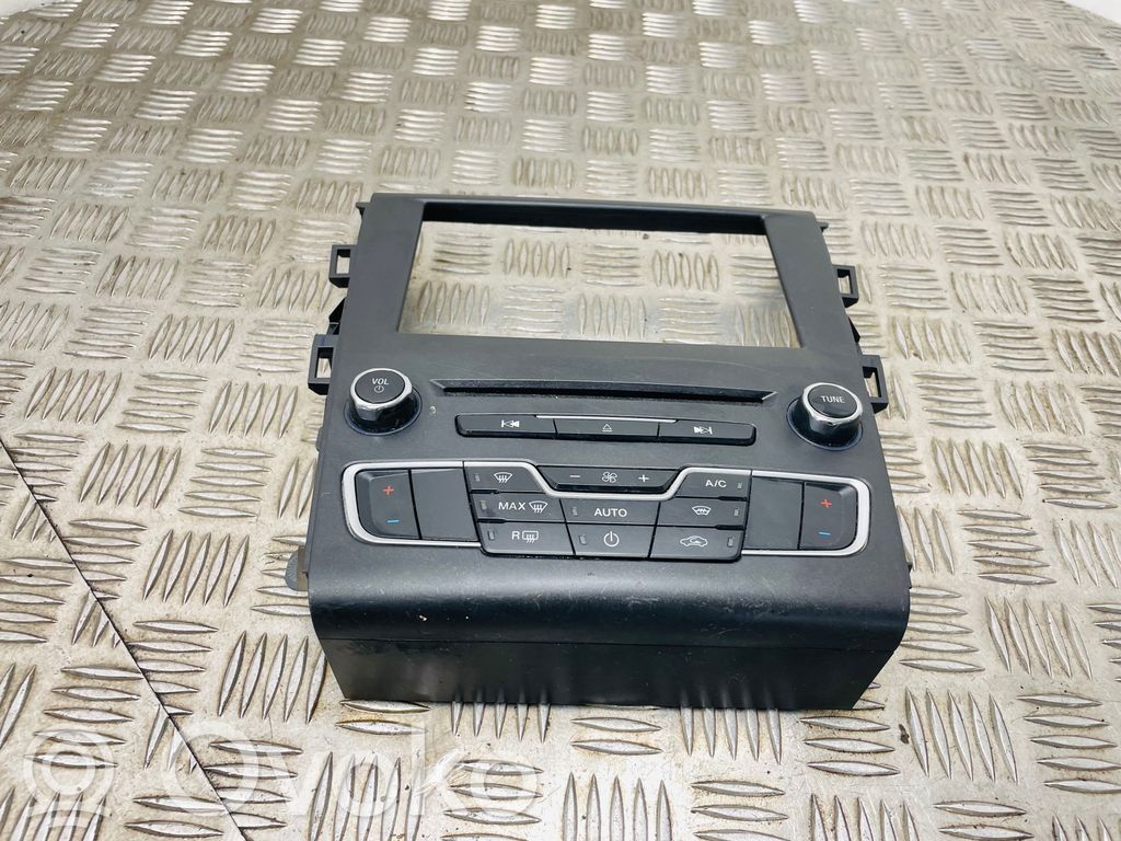 Ford Mondeo MK V Interior fan control switch 