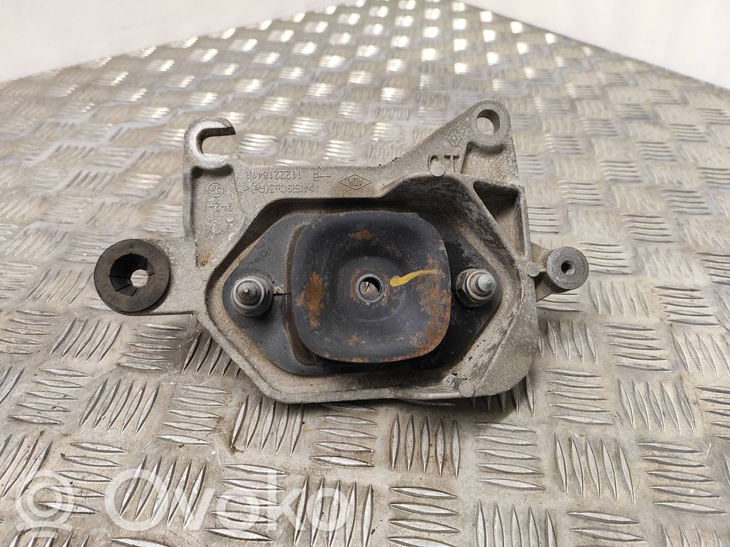Engine mount bracket   112212557R,112221641R