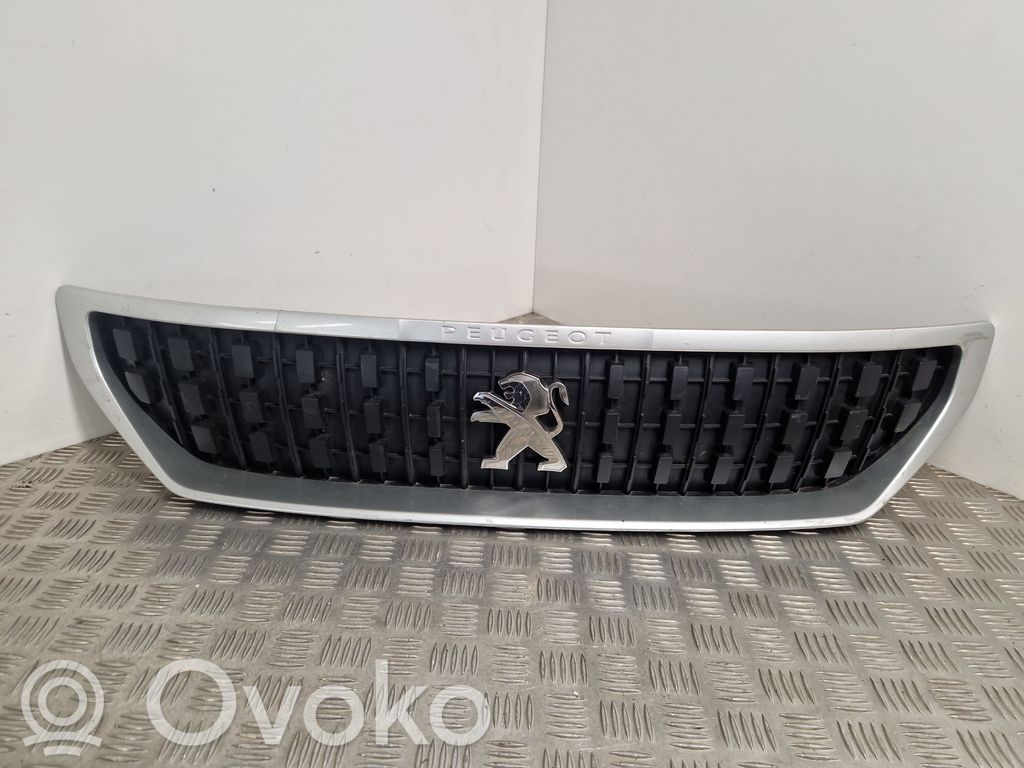 Peugeot Expert Maskownica / Grill / Atrapa górna chłodnicy 