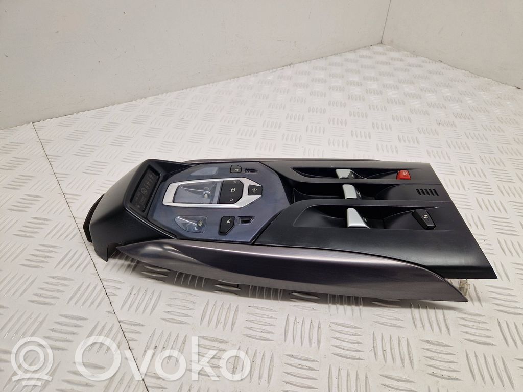 Citroen DS5 Front seat light 