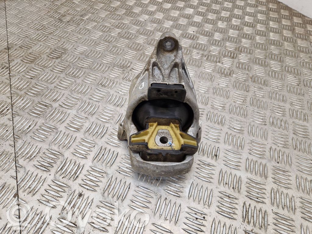 Audi A4 Allroad B9 Engine mount bracket 