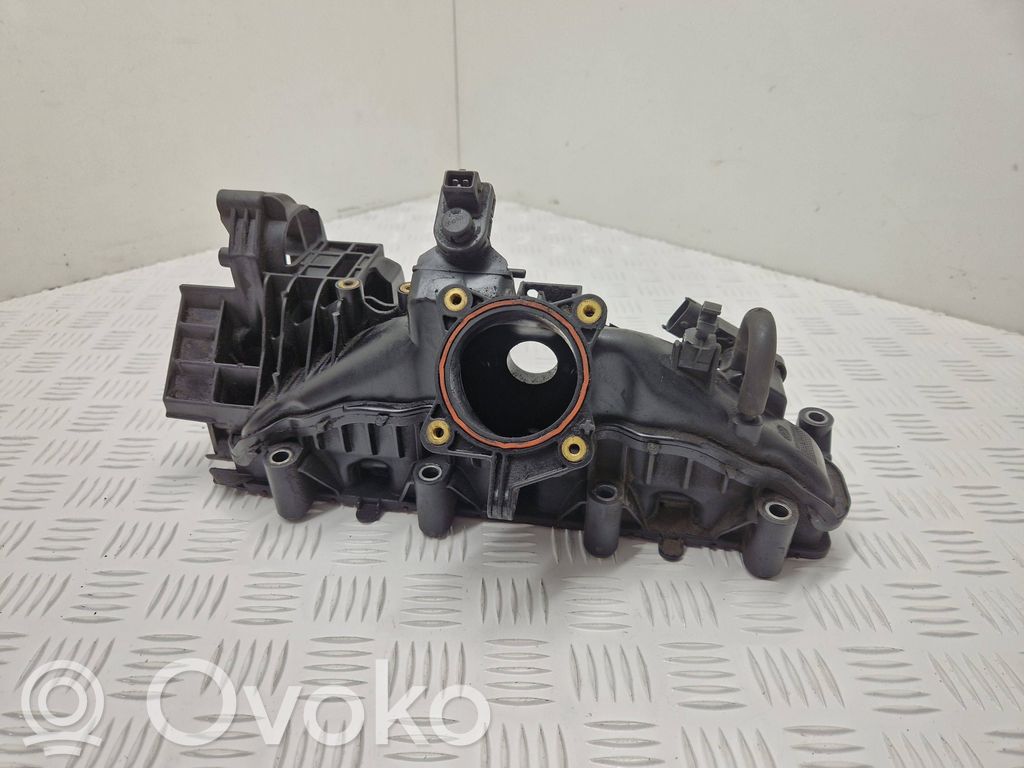 Renault Master III Intake manifold 