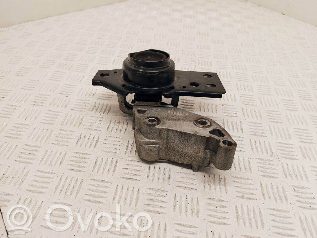 Renault Koleos I Engine mount bracket 
