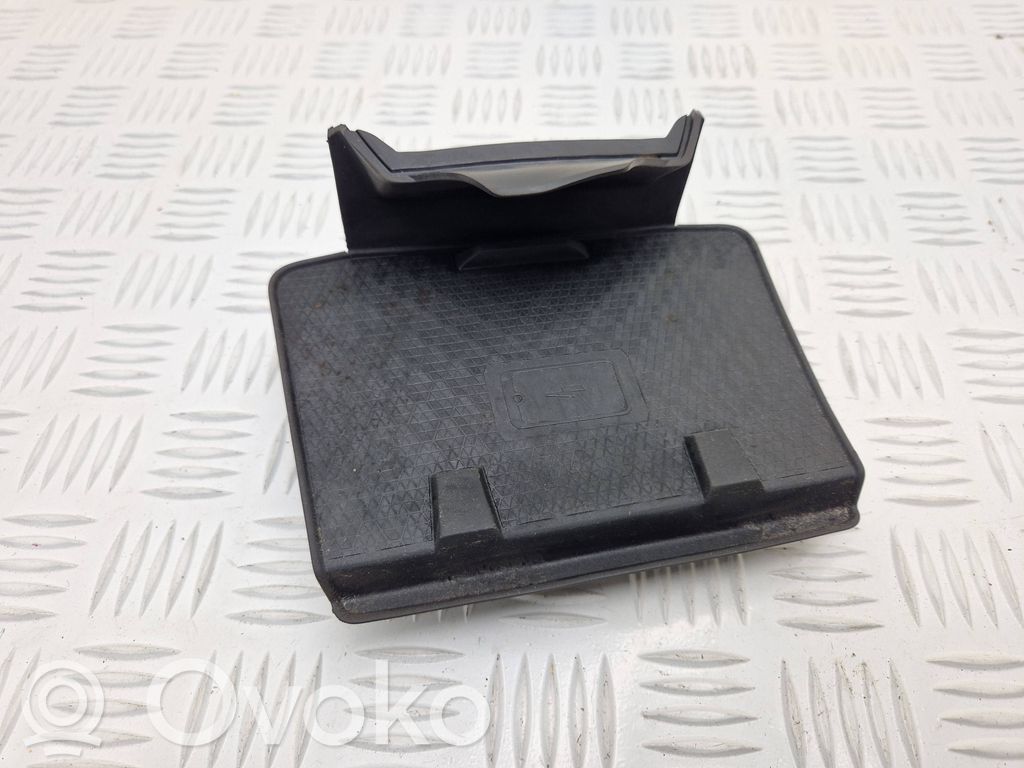 Renault Scenic E-Tech V Wireless charging module 