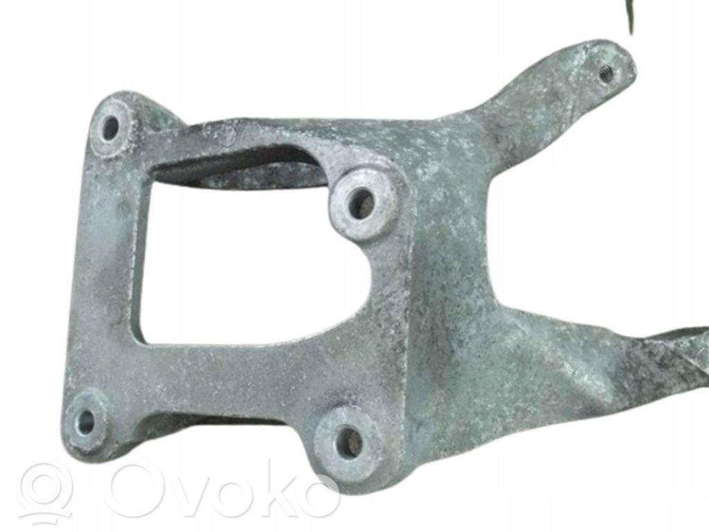 Audi A8 S8 D3 4E Gearbox mounting bracket 