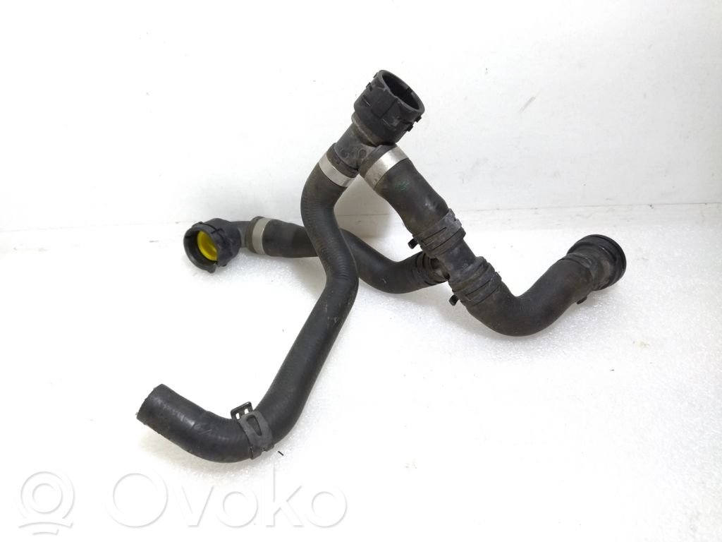 Audi A4 S4 B9 8W Variklio aušinimo vamzdelis (-ai)/ žarna (-os) 